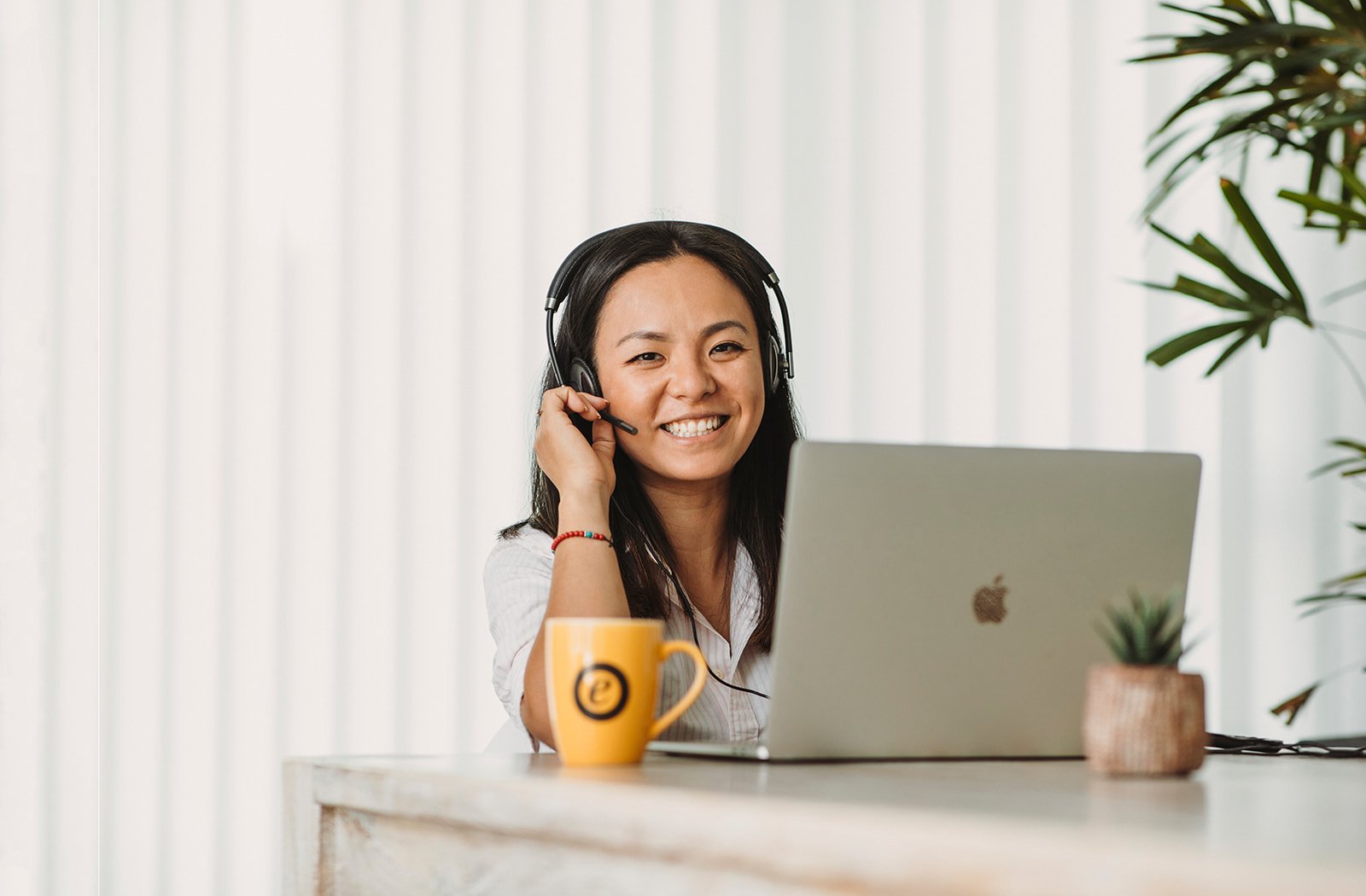 b2b_webinar_header_1600x1050