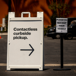 contactless curbside pickup